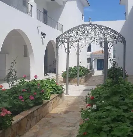 Kani Akansu Caddesi Kibris Town Houses Karavas * Kyrenia (Northern Cyprus)